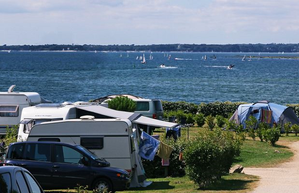 Camping**** Le Cabellou Plage